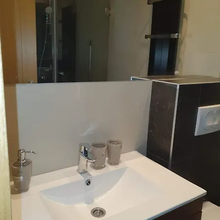 Irina - Milos 카파오닉