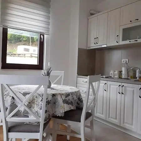 아파트 Irina - Milos *