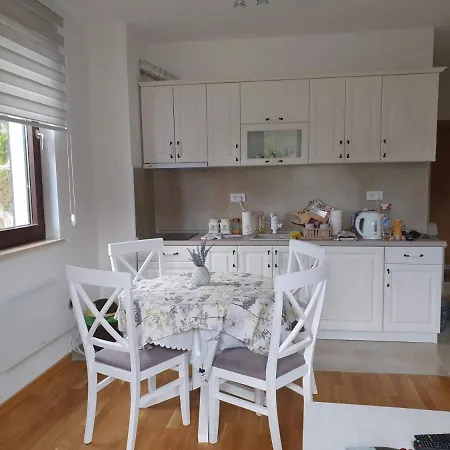 Irina - Milos 아파트 *